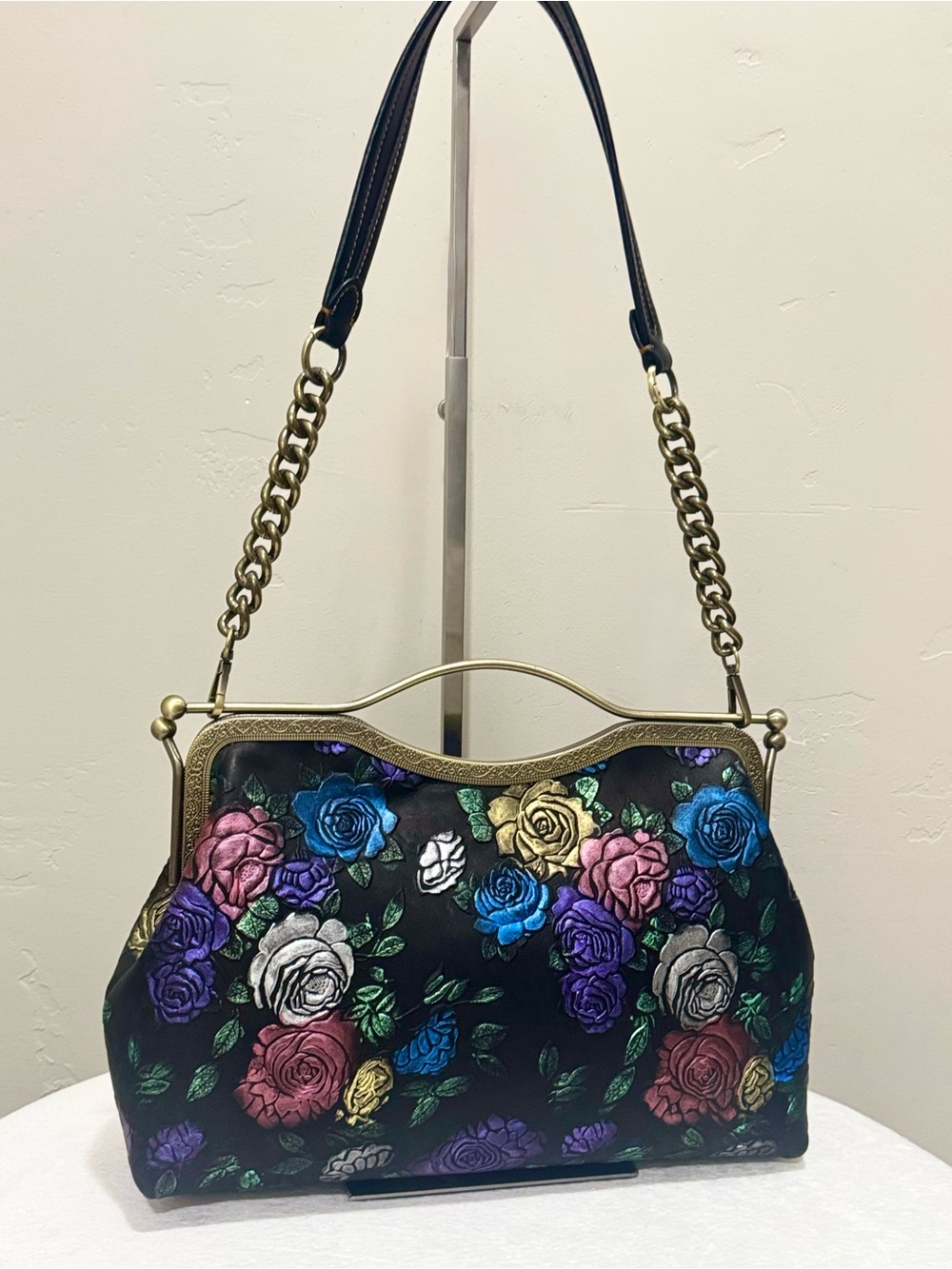 Unique Colorful Rose Embossed Cowhide Handmade Retro Style Double Kisslock Bag